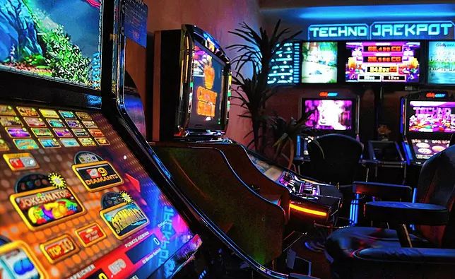 پاکستان میں 24vip casino کا آن لائن کیسینو سیکشن کھولیں۔